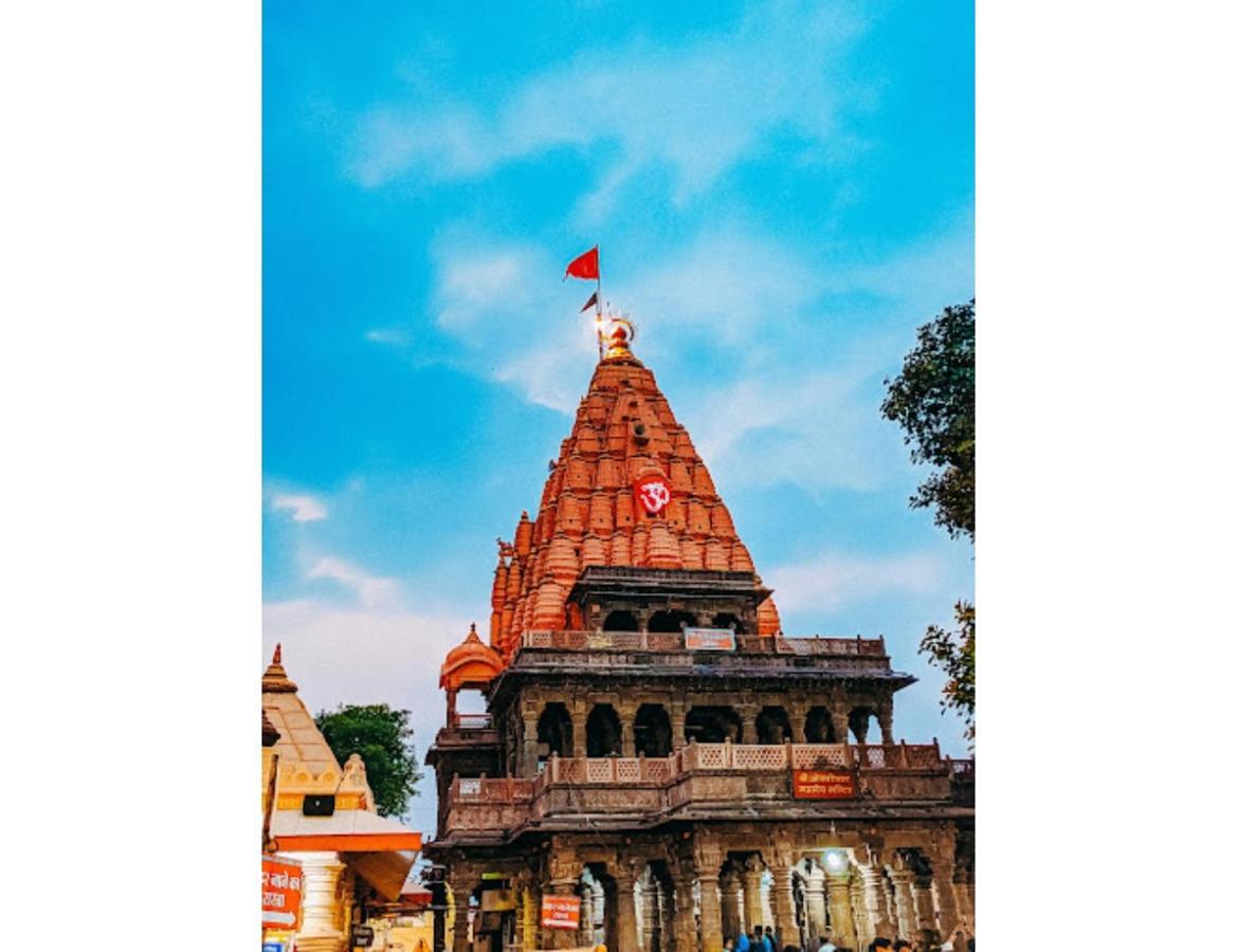 Hotel Adarsh, Ujjain Exterior photo